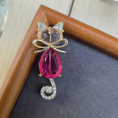 Broșă de damă cu cristal | BS0129 Broșă de damă cu cristal | BS0129