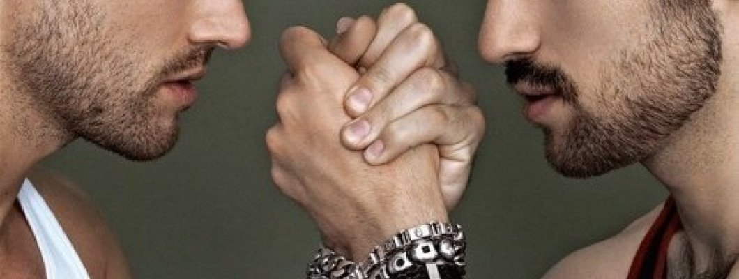 Мъжки верижки от медицинска стомана – защо и как да ги поддържаме?