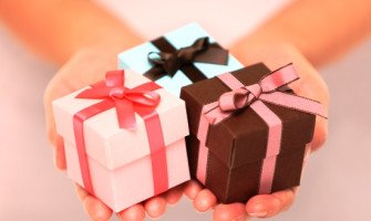 Кои украшения помагат на жените да постигнат целта си?